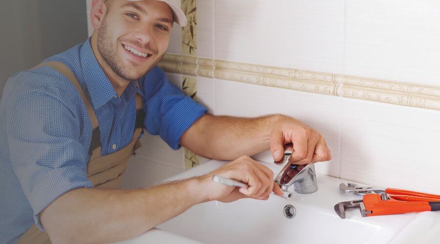 Professional clogged drains services in Holstein, NE